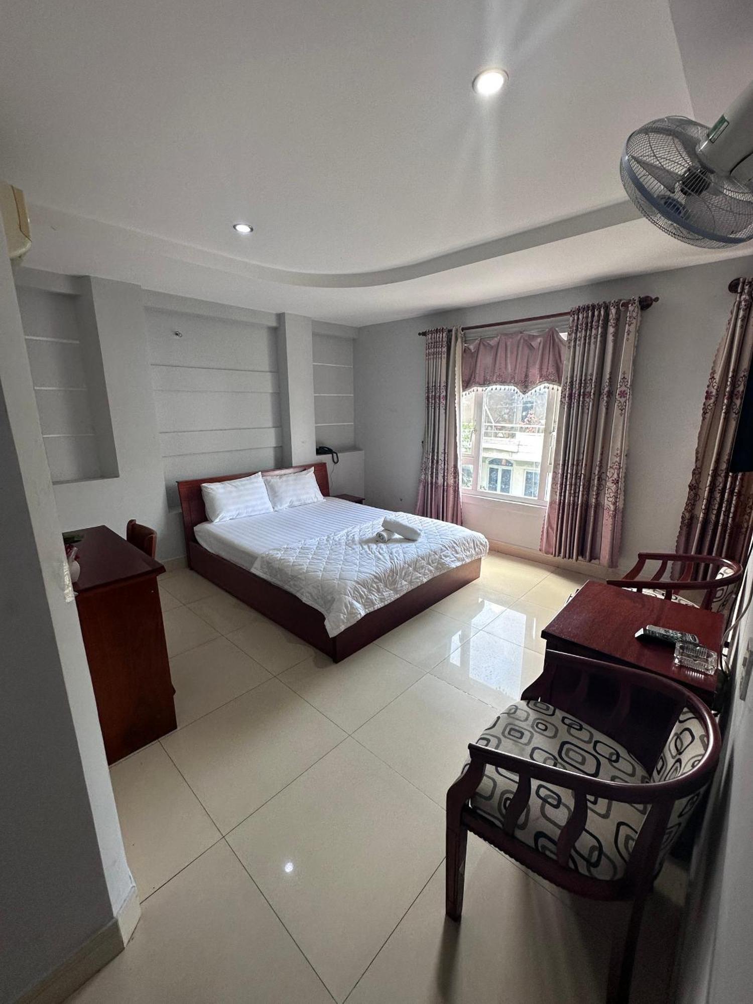 Hotel Khach San Sammi Thành Pho Ho Chí Minh Esterno foto